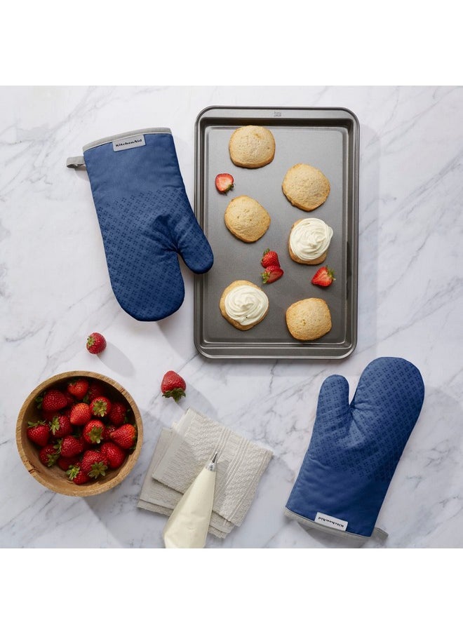 KitchenAid KitchenAid Asteroid Oven Mitt Set, 7"x12.5", Blue Willow, 2 Piece  - Image 2