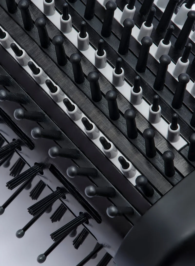 CLARA Volumizing Ceramic Ionic Hot Brush