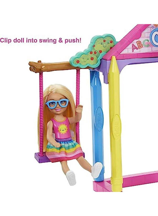 Barbie Barbie Club Chelsea School Playset