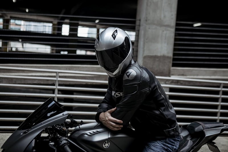 VCAN VX Lightweight Full Face Motorcycle Helmet with Extra Tinted Visor - Image 3