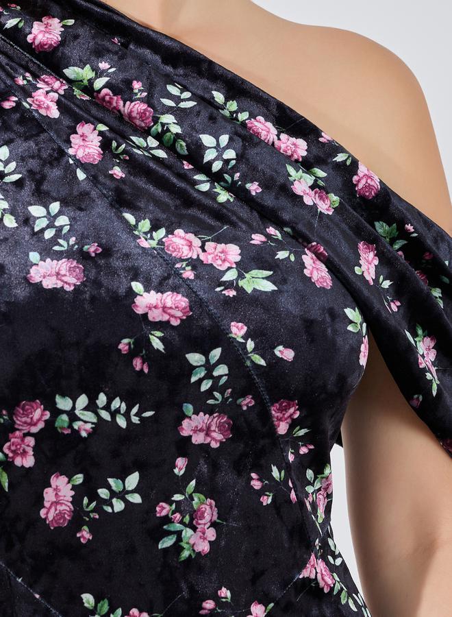 Styli Floral Velvet Dress  - Image 3