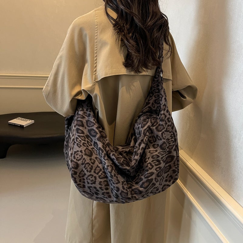 Simple Lazy Style Leopard Print Tote Bag New Women'S Armpit Bag Retro Large Capacity Temperament Niche Shoulder Bag - Image 2