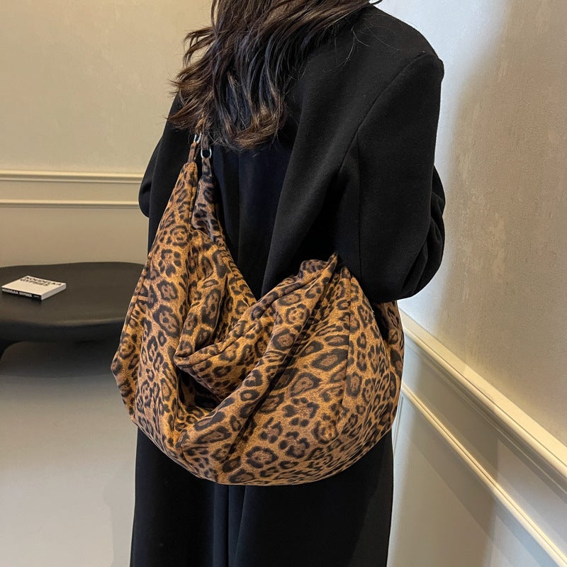 Simple Lazy Style Leopard Print Tote Bag New Women'S Armpit Bag Retro Large Capacity Temperament Niche Shoulder Bag - Image 3