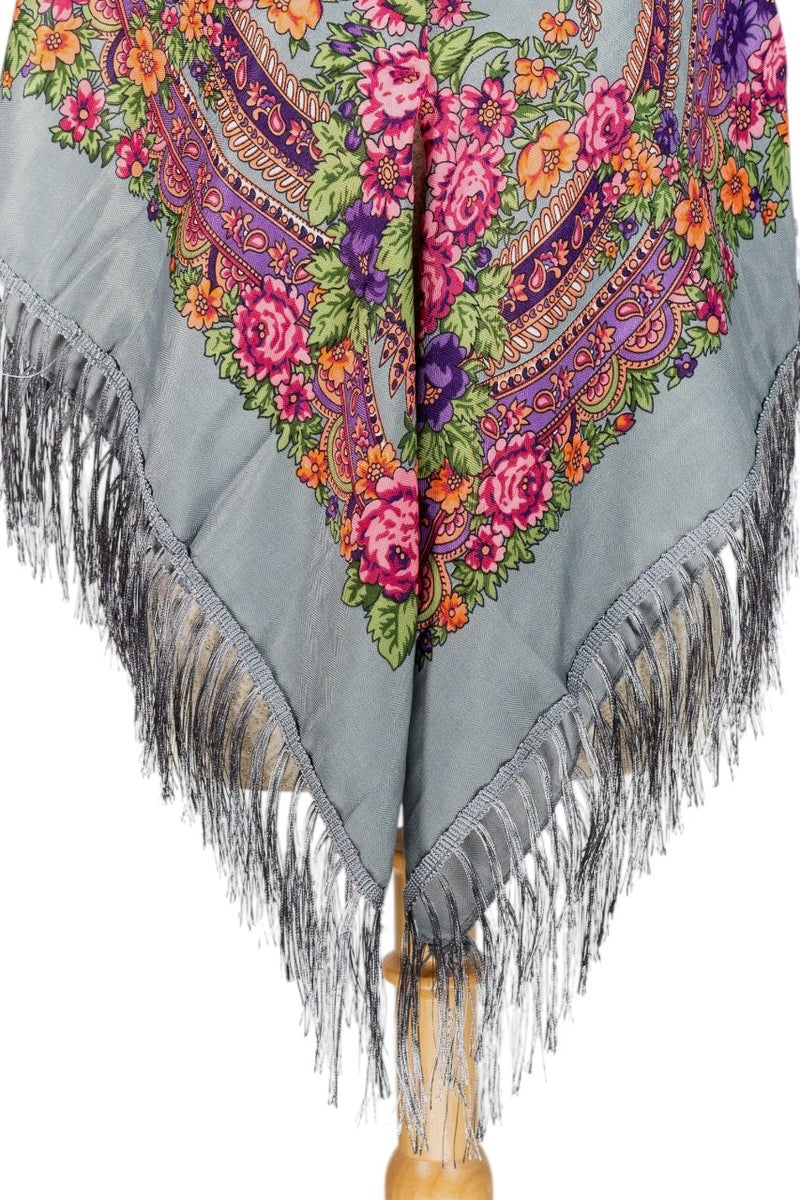 D'Daniela Izolda Women's Eastern European Cotton Tassel Shawl - Image 3