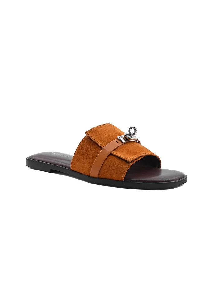 كابلي Flat Sandal – Deep Neutral Comfort