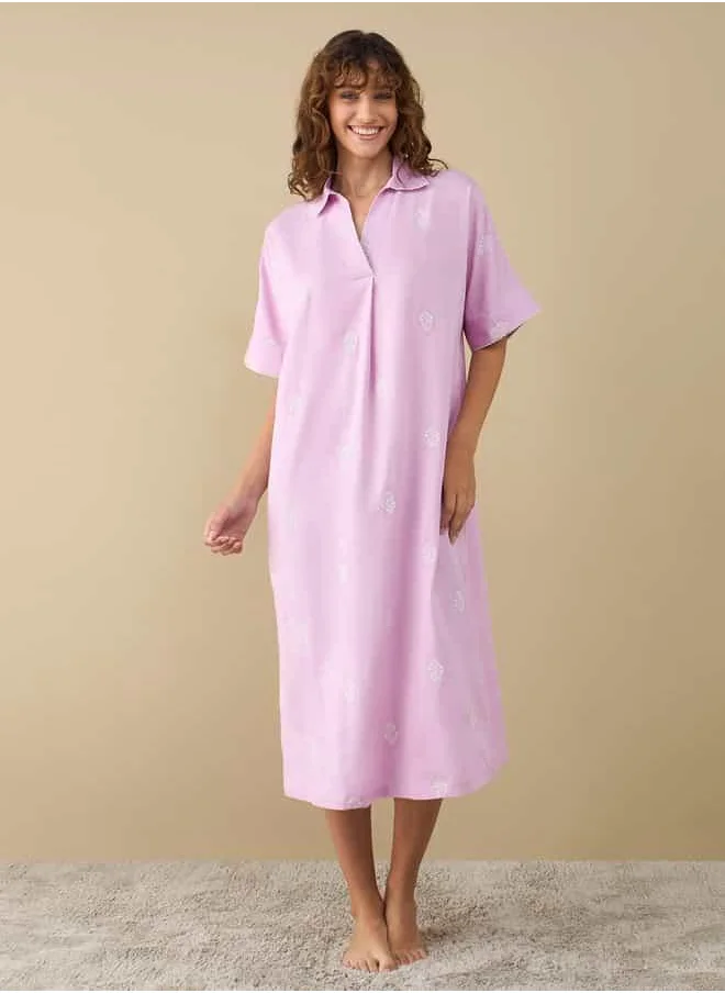 FAV Embroidered Sleepshirt with Collar and Short Sleeves