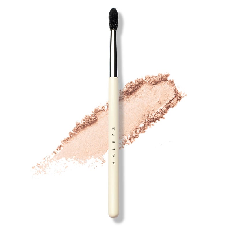 HALEYS Crease Eyeshadow Brush, Medium Fluffy Tapered Brush, Soft, Easy Blending Makeup Tool, Seamless, Multi-tasking Makeup Brush for Cream and Powder, High-end Synthetic Bristles, Vegan + CF - Image 1