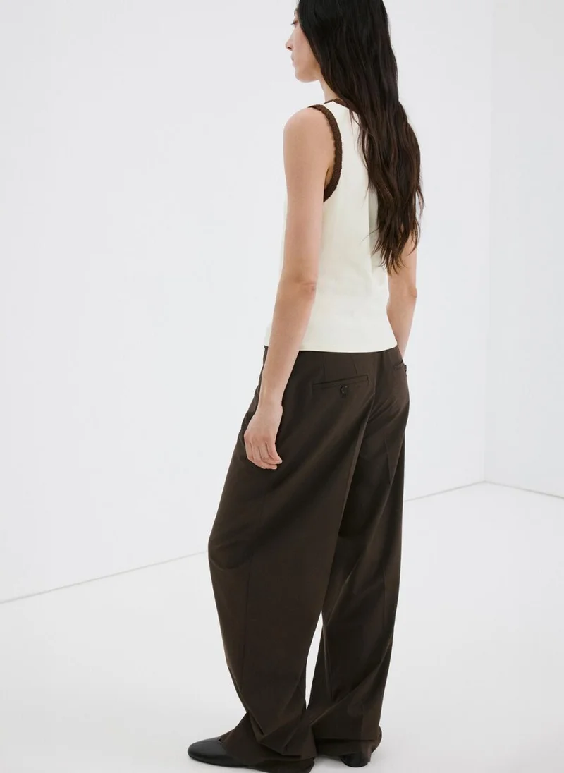 مانجو Scalloped edge tops