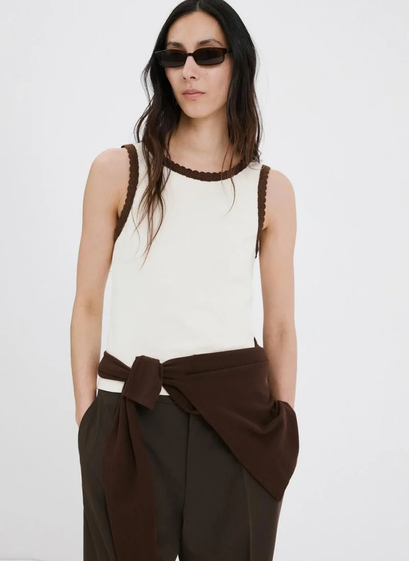 مانجو Scalloped edge tops