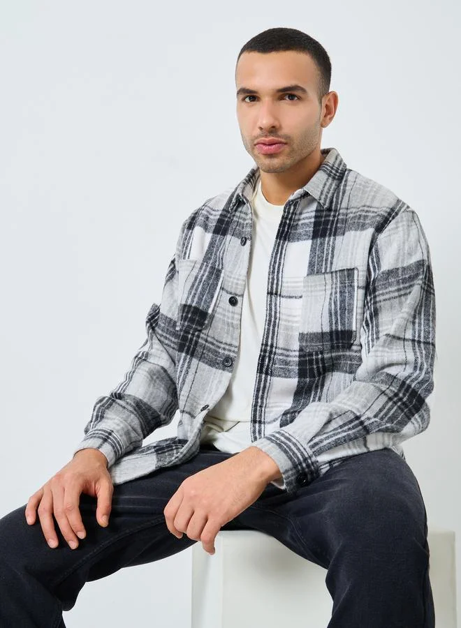 Styli Styli Men Oversized Tartan Checked Casual Shacket