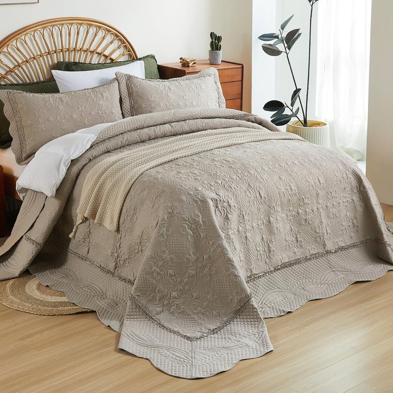 EVENHUG Oversized Quilts Set King Size 3 Piece Bedding Set Reversible Bedspread with 2 Pillow Shams Coverlet Lightweight Soft Bed Cover for All Season(120"X128",Beige Taupe) - Image 1