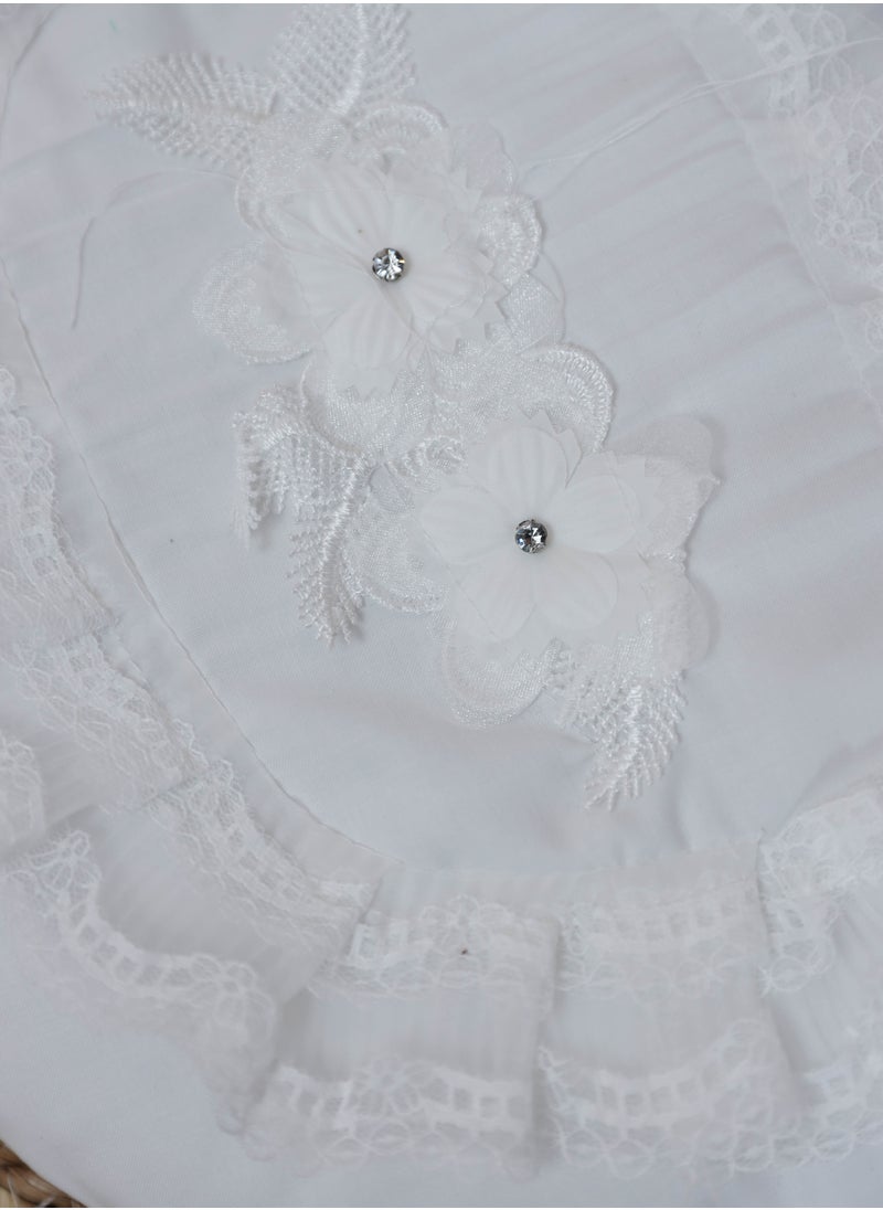 FUN MOMENT - Two-Piece Newborn Baby Meds Dressed with Luxurious Lace and Cotton Inside - Image 1