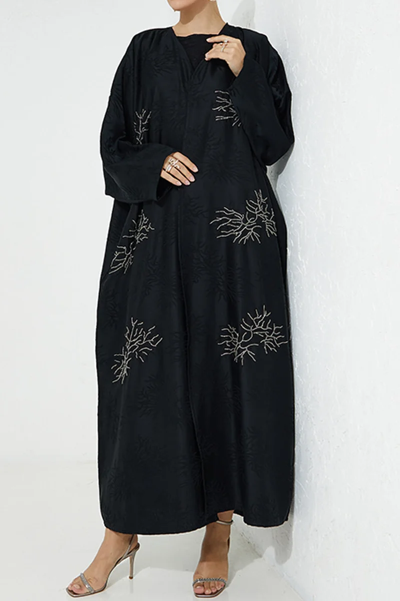 مويستريت Embroidered Flared Sleeve Abaya