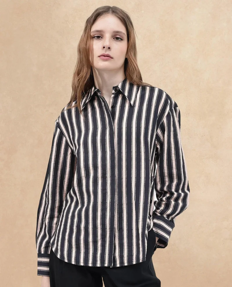 Rareism Women's Abstract Stripe Shirt In Black And Off-White