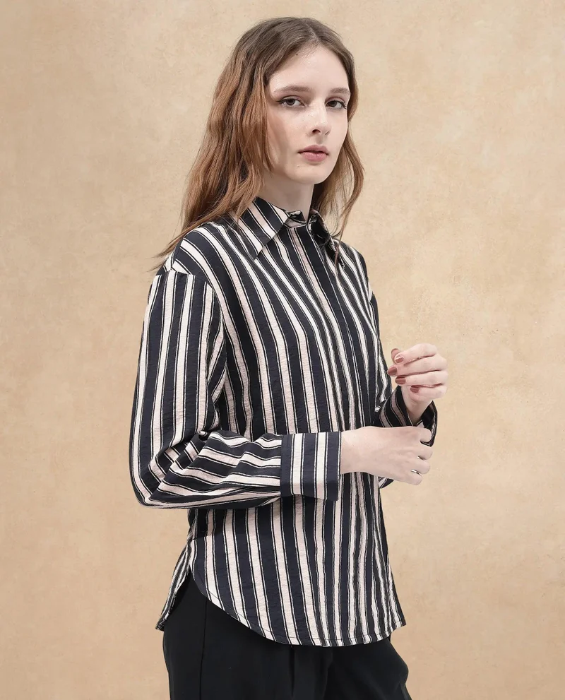 Rareism Women's Abstract Stripe Shirt In Black And Off-White