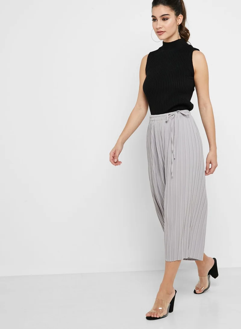 Missguided Petite Wide Leg Pleated Culottes