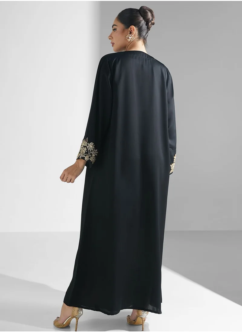 Khizana Embellished Abaya With Sheila