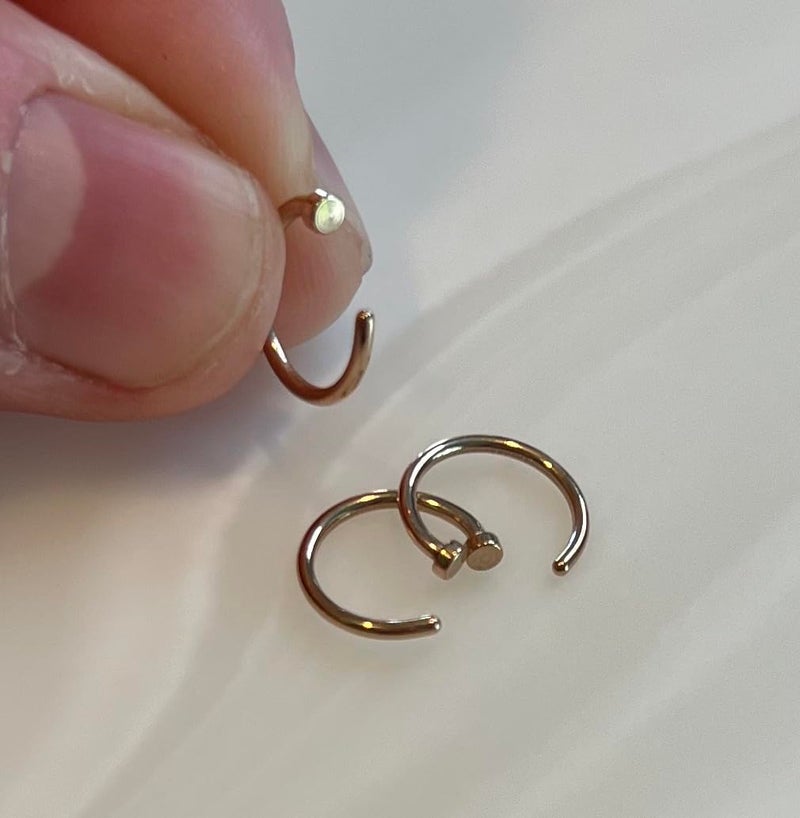 FIFTH CUE 18GA Rose Gold Flat Disc Nose Hoop 316L Surgical Steel Ring - Image 2