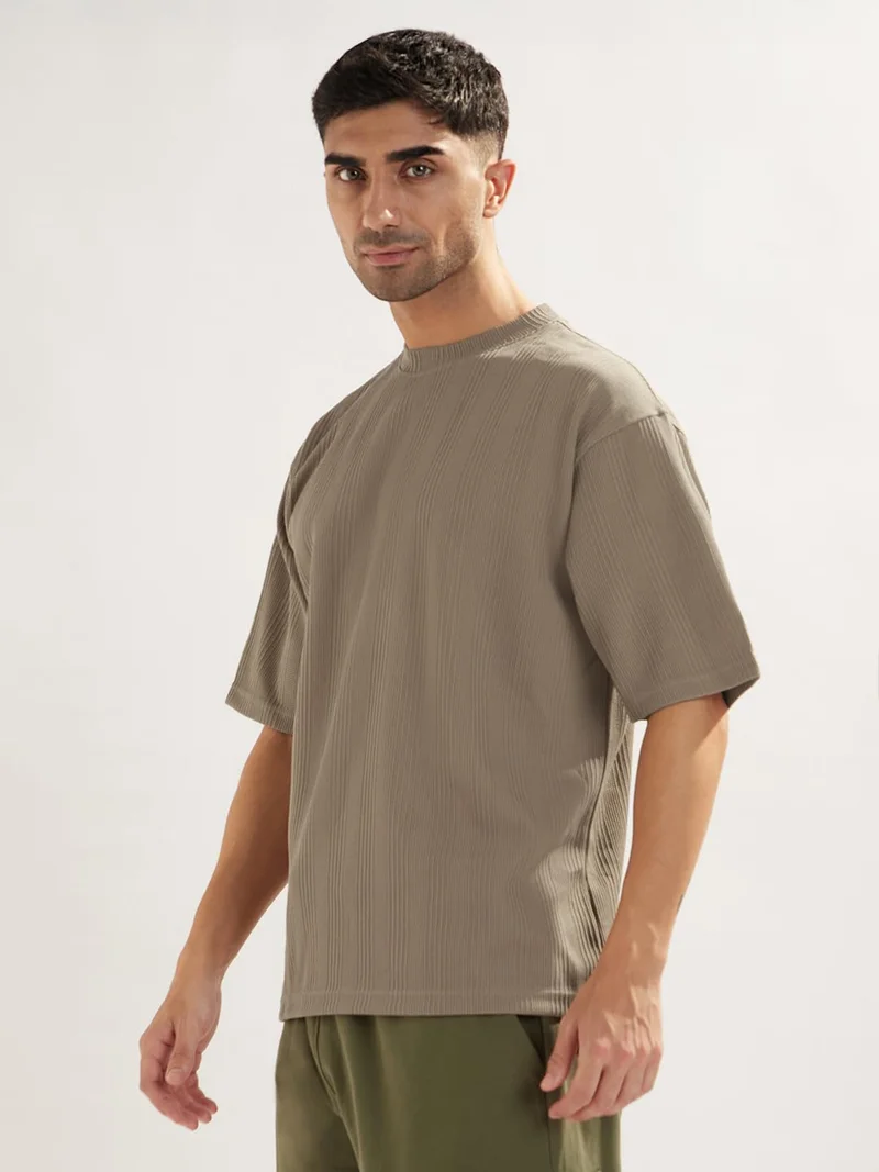 نوبيرو Oversized Fit T-Shirt for Men in Khaki