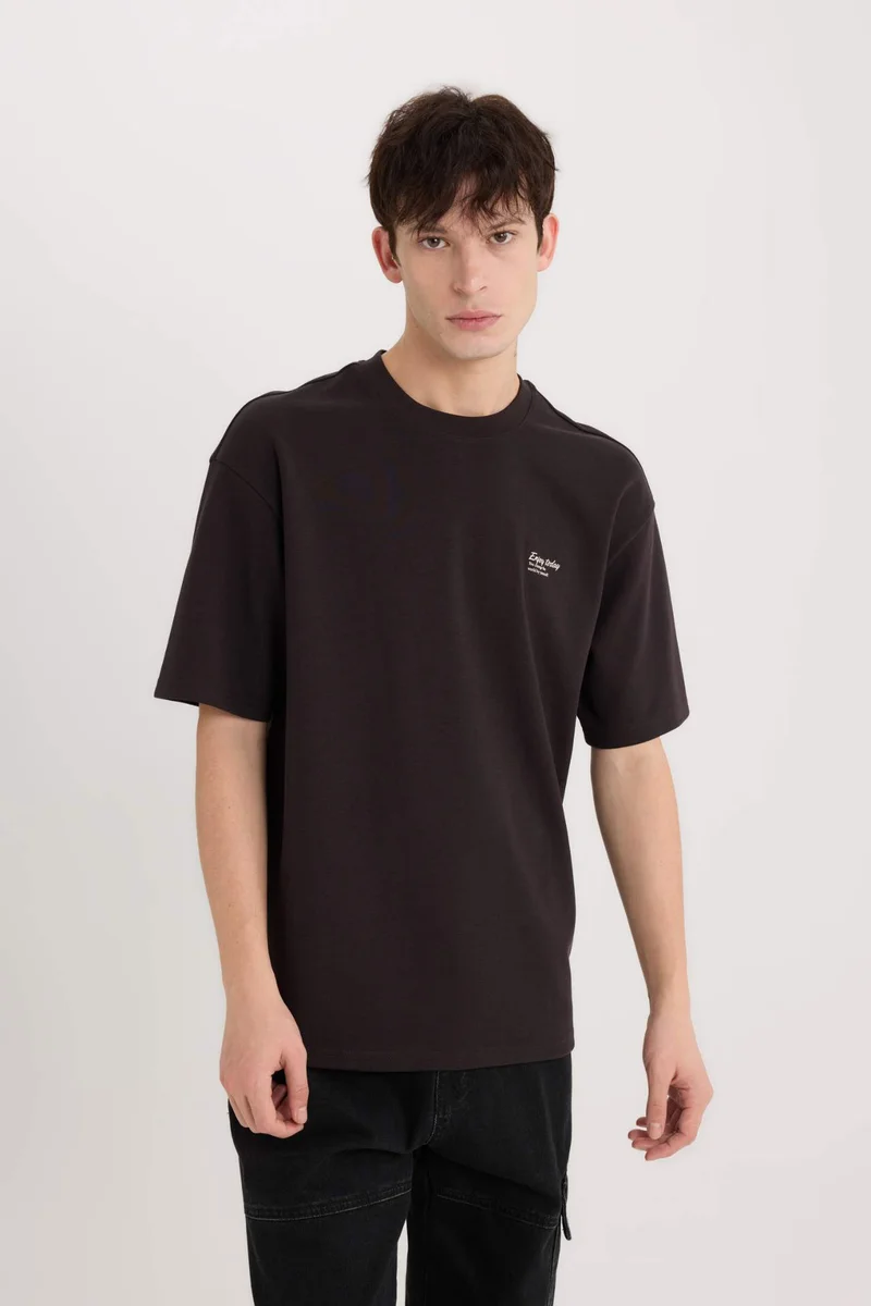 ديفاكتو Boxy Fit Crew Neck Printed Heavy Fabric T-Shirt