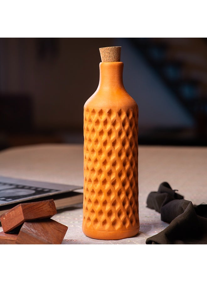 ارك زجاجة ARK من الطين الحراري بنمط شبكي ماسي سعة 1000 مل - زجاجة مياه مصنوعة يدويًا من الطين مع غطاء من الفلين - Image 5