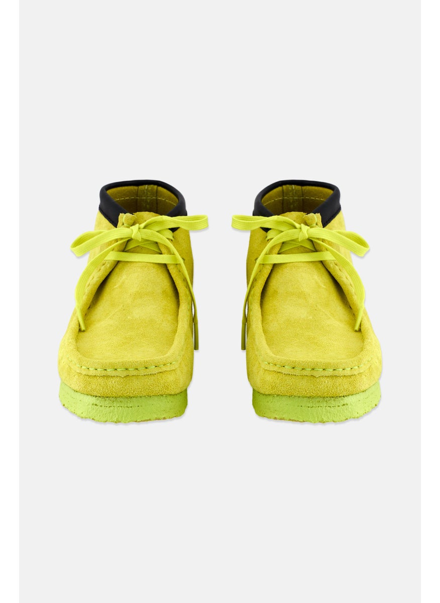 clarks Men Standard Wallabee Ankle Boots, Lime Yellow  - Image 2