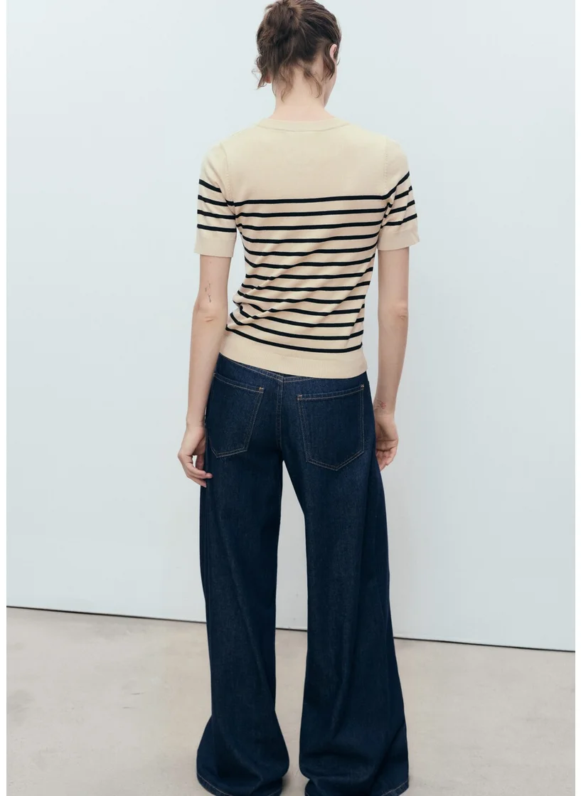 مانجو Short-Sleeved Fine-Knit Sweater