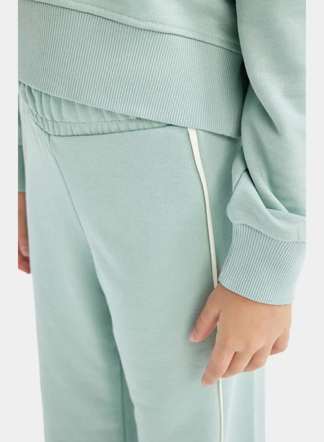 ديفاكتو Solid Raglan Sleeve Sweatshirt & Wide Leg Joggers Set by Styli