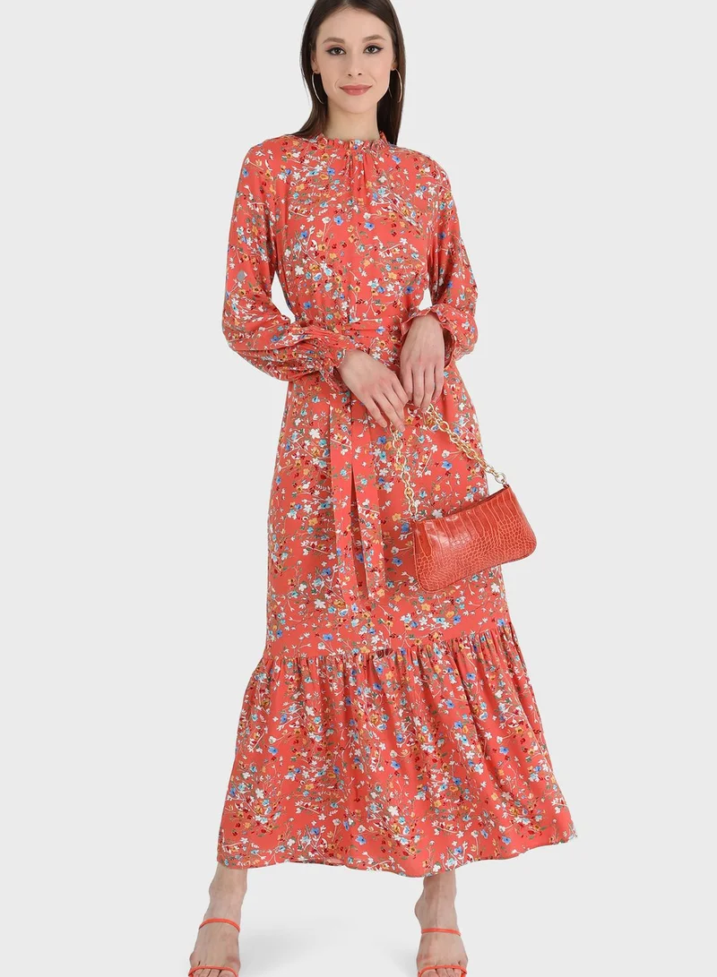 Tavin by Modanisa Belt Detail Floral Print Pleated Hem Dress