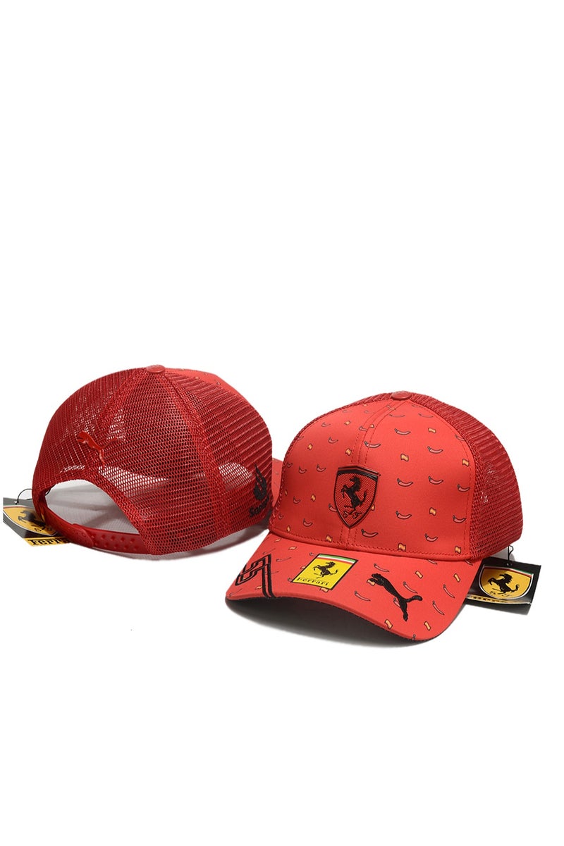 Ferrari قبعة سباق فيراري: شبكة حمراء، زخارف فلفل حار وحصان متراقص