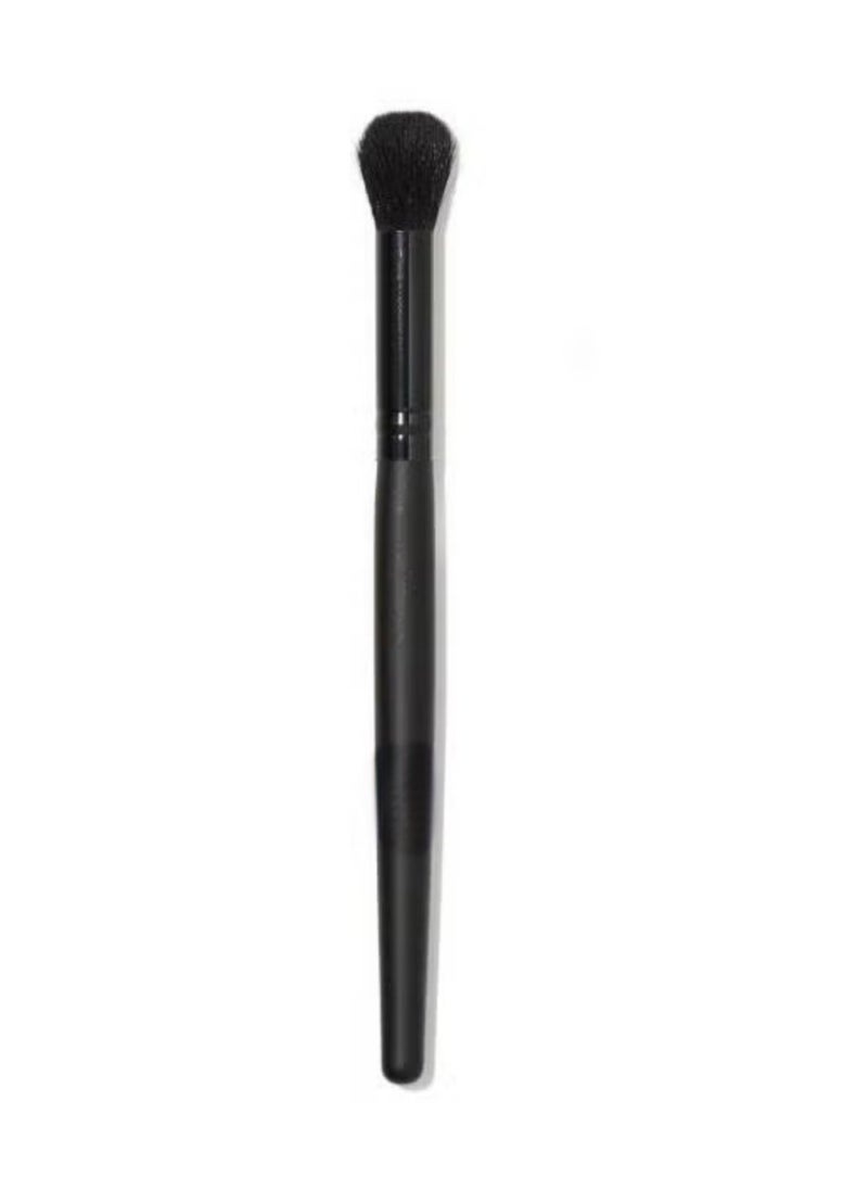 Generic Concealer Brush Black  - Image 1