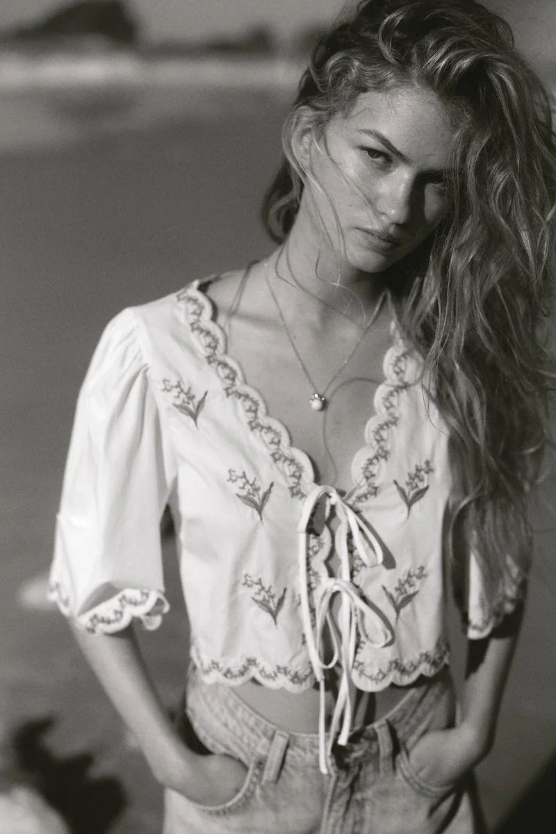 H&M Floral-embroidered poplin blouse