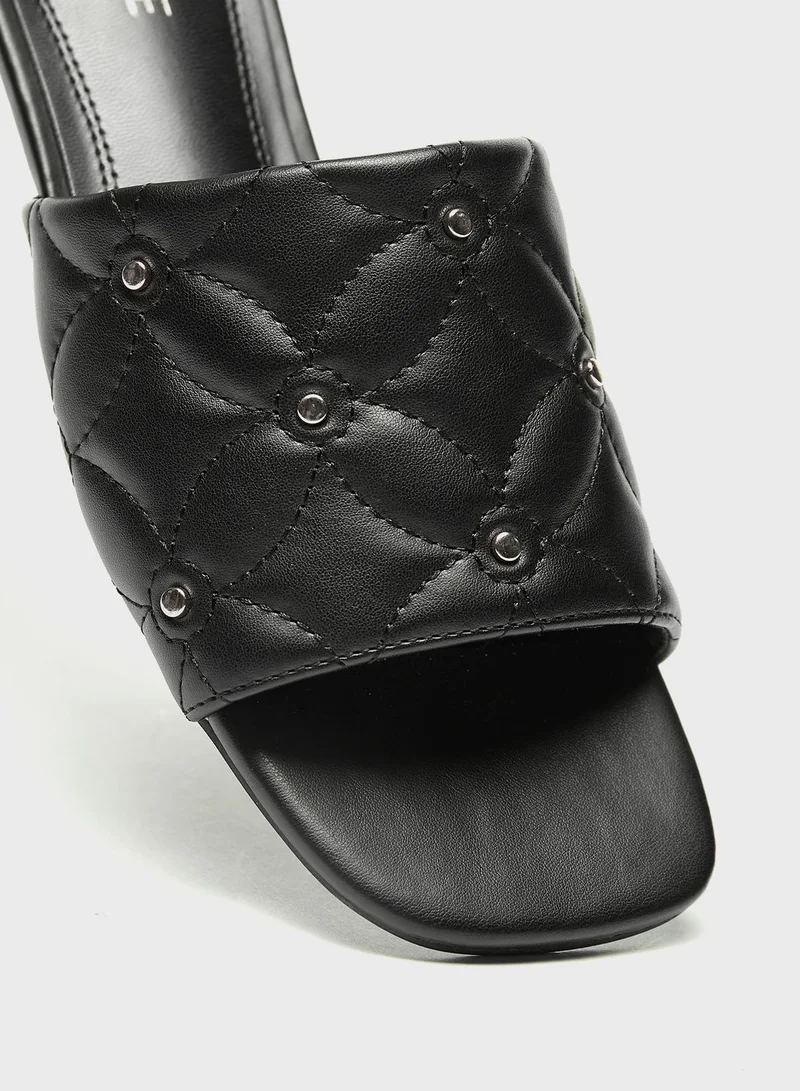 Celeste Classic Flat Sandals