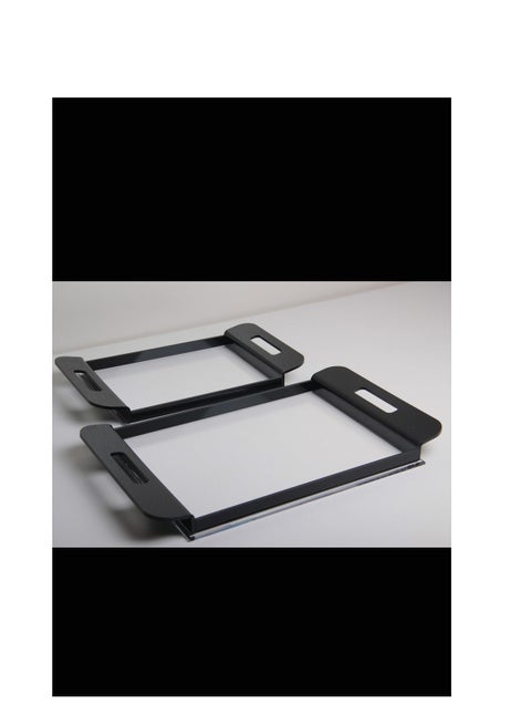 A set of trays that provide an impressive touch to your hospitality, with multiple uses.