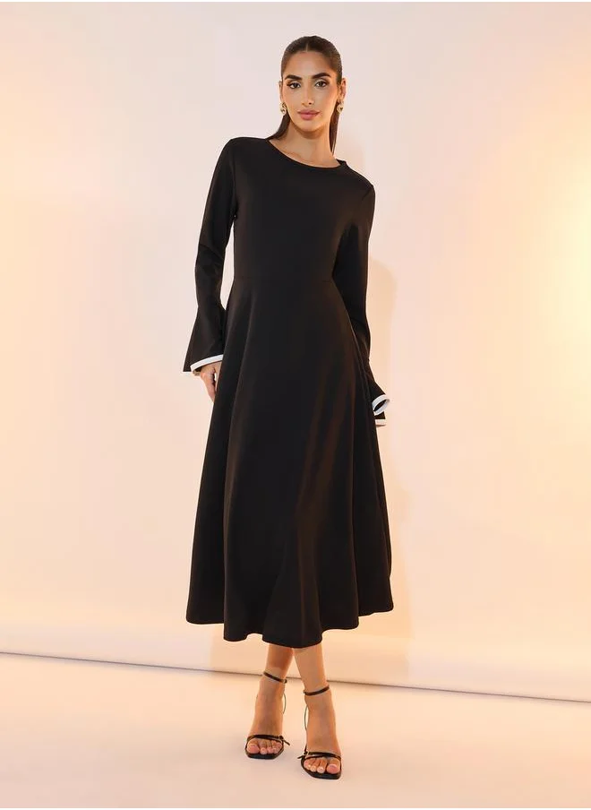 Styli Contrast Bell Sleeves A-Line Midi Dress