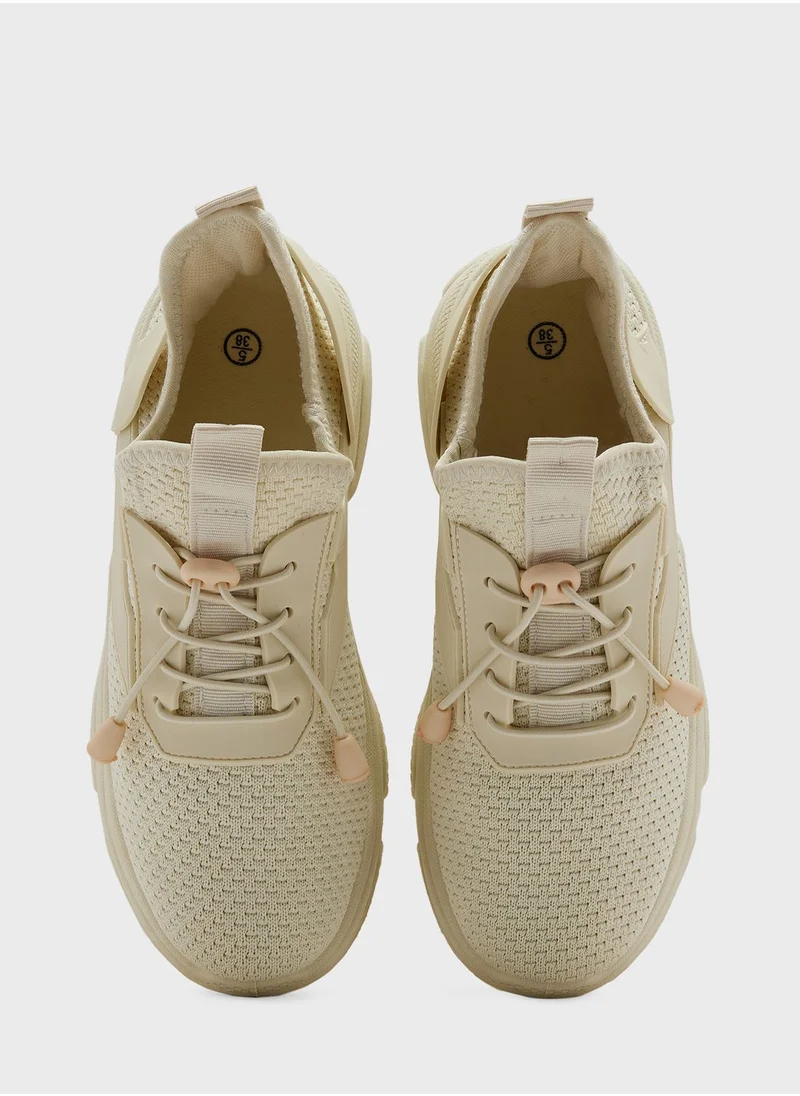 ترافل من نمشي Chunky Pull On Sneaker