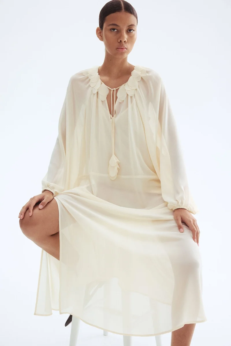 اتش اند ام فستان طويل من الشيفون