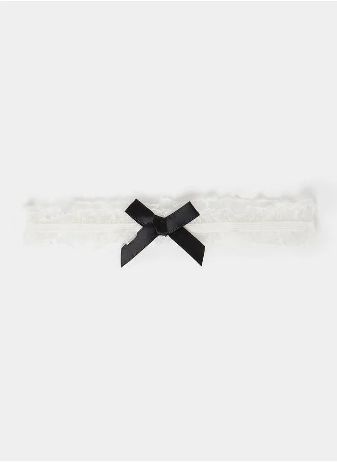 ستايلي Styli Bow Accent Lace Garter