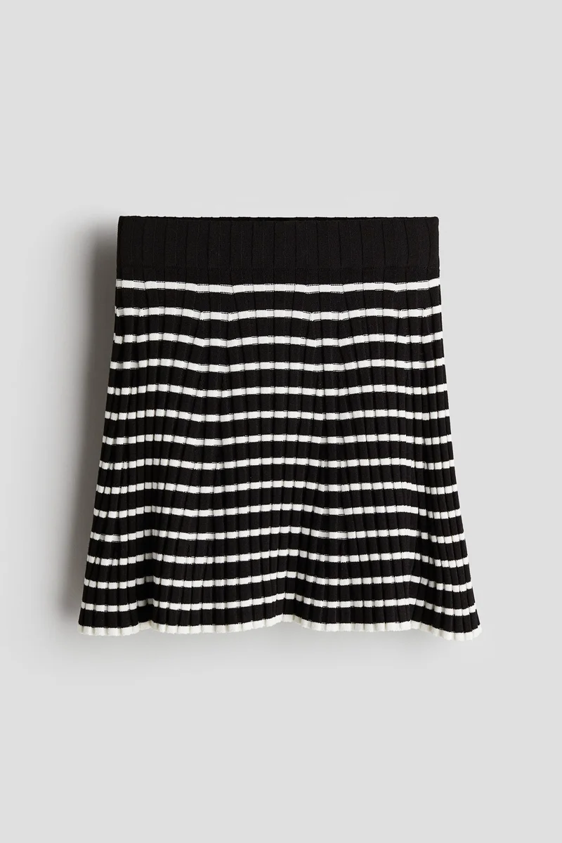 اتش اند ام تنورة - محبوكة بضلوع