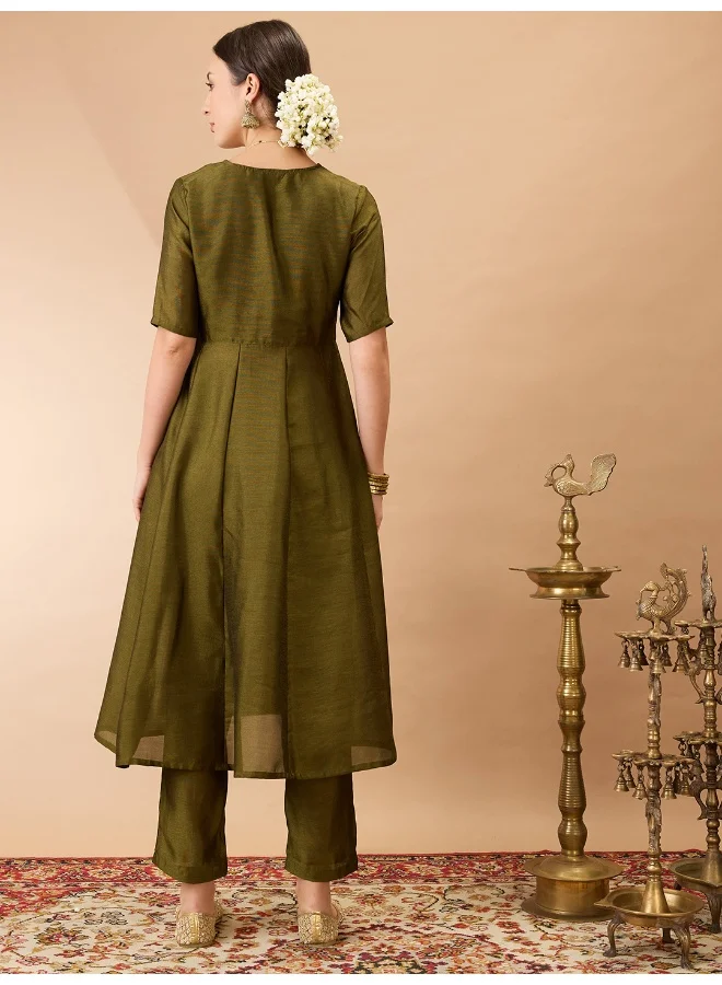 جلو باص Women Olive Green V-Neck Lace Detailing Anarkali Kurta With Straight Pant Festive Set
