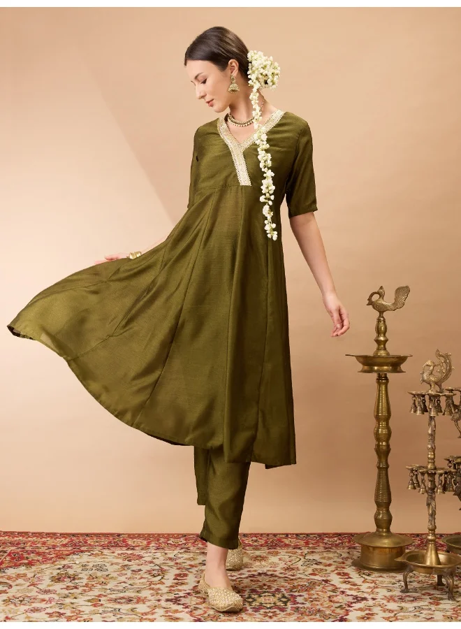 جلو باص Women Olive Green V-Neck Lace Detailing Anarkali Kurta With Straight Pant Festive Set