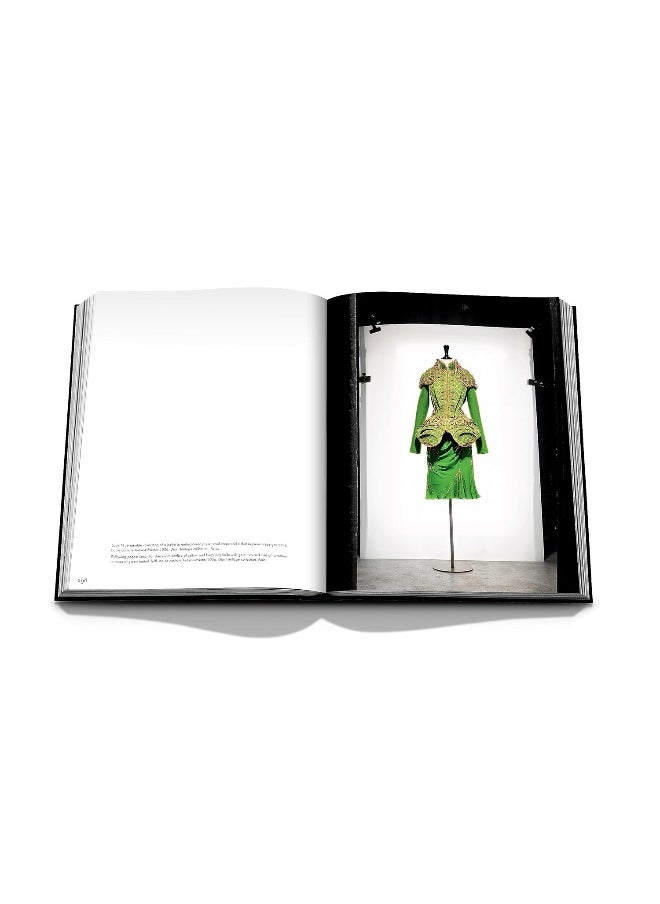null - Dior by John Galliano: 1997-2011 - Image 1