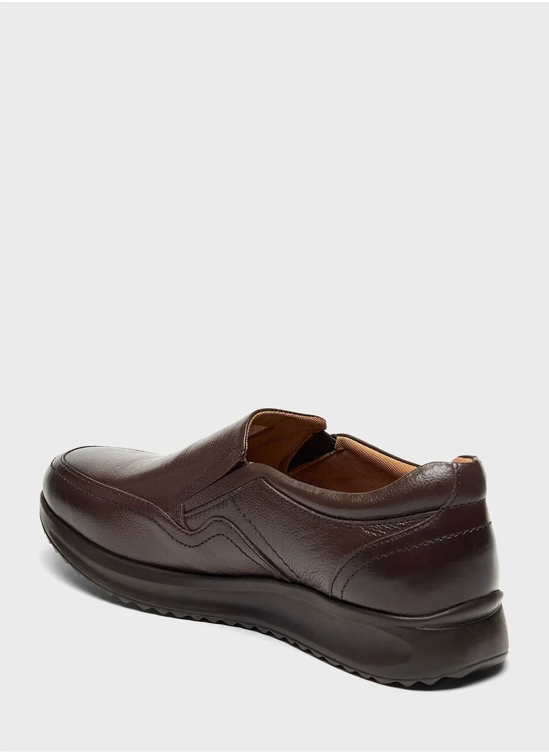 ال بي ال من شو اكسبرس Casual Slip Ons Shoes