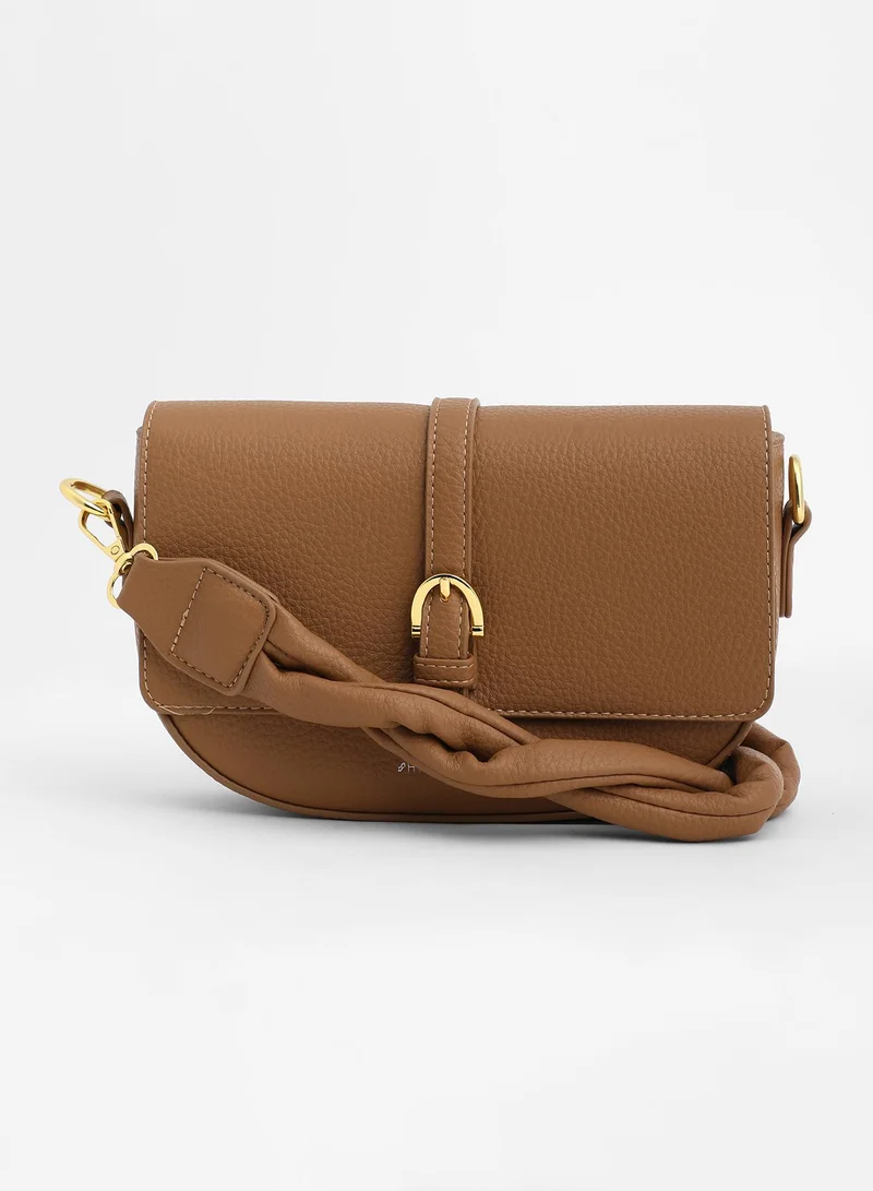 Haute Sauce Solid Magnet Lock Regular Vegan Leather Hand Bag For Women