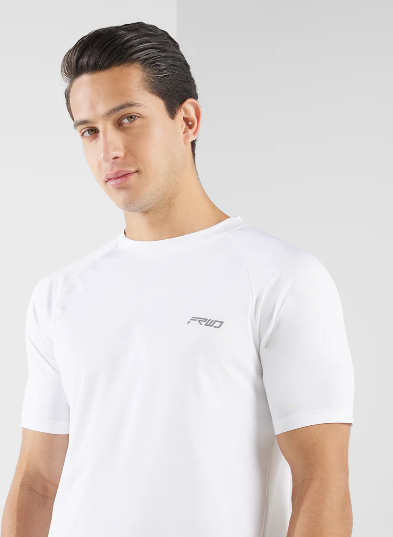 FRWD Essential Crew Neck T-Shirt