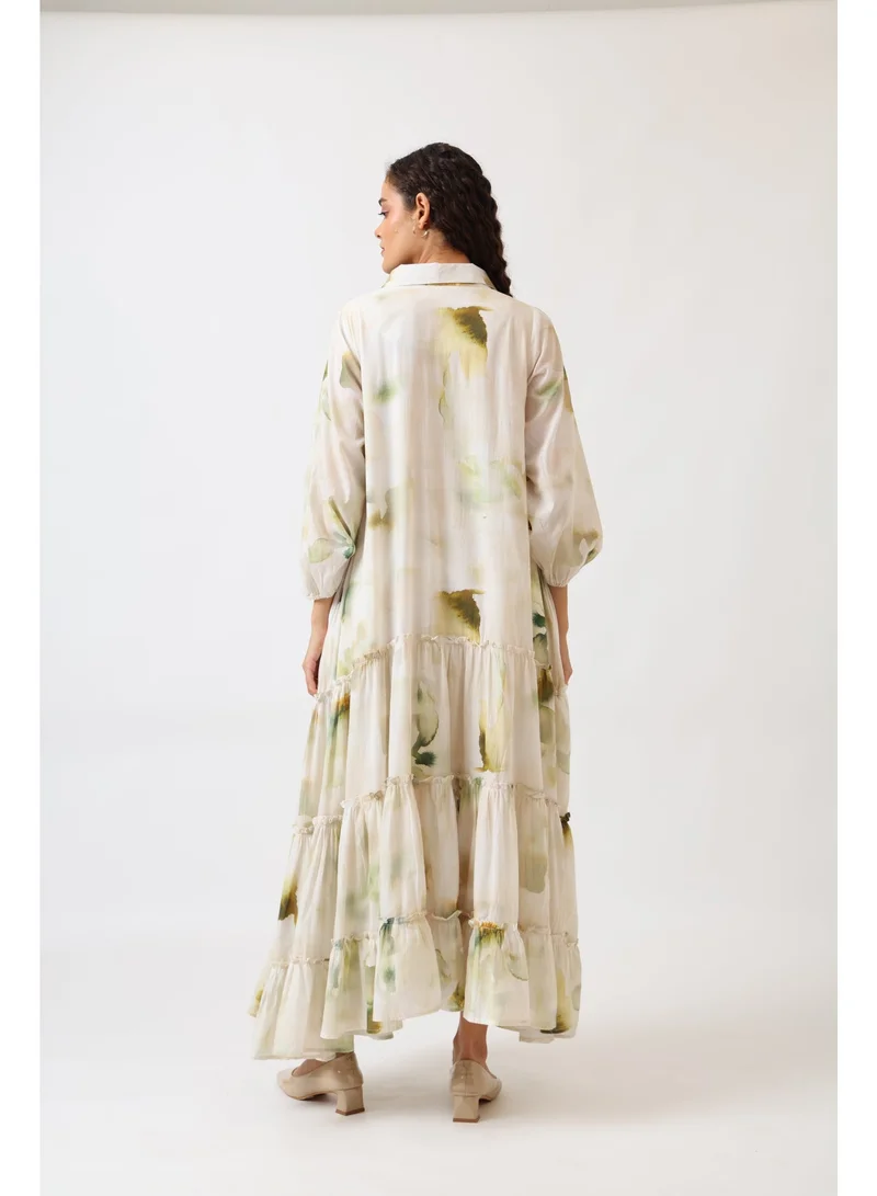 نور فستان أخضر مزهر متعدد الطبقات