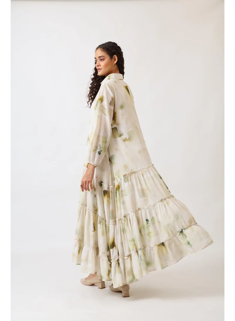 نور فستان أخضر مزهر متعدد الطبقات