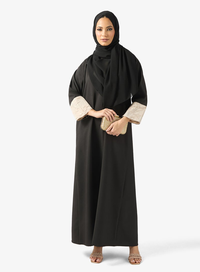 خزانة عباية بحافة بنقوش متباينة وشيلة - Image 5