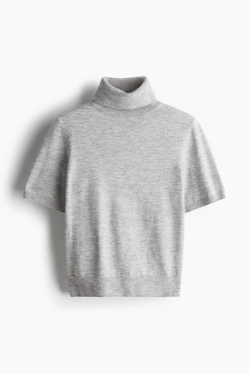 اتش اند ام كنزة بقبة بولو محبوكة بتصميم ناعم