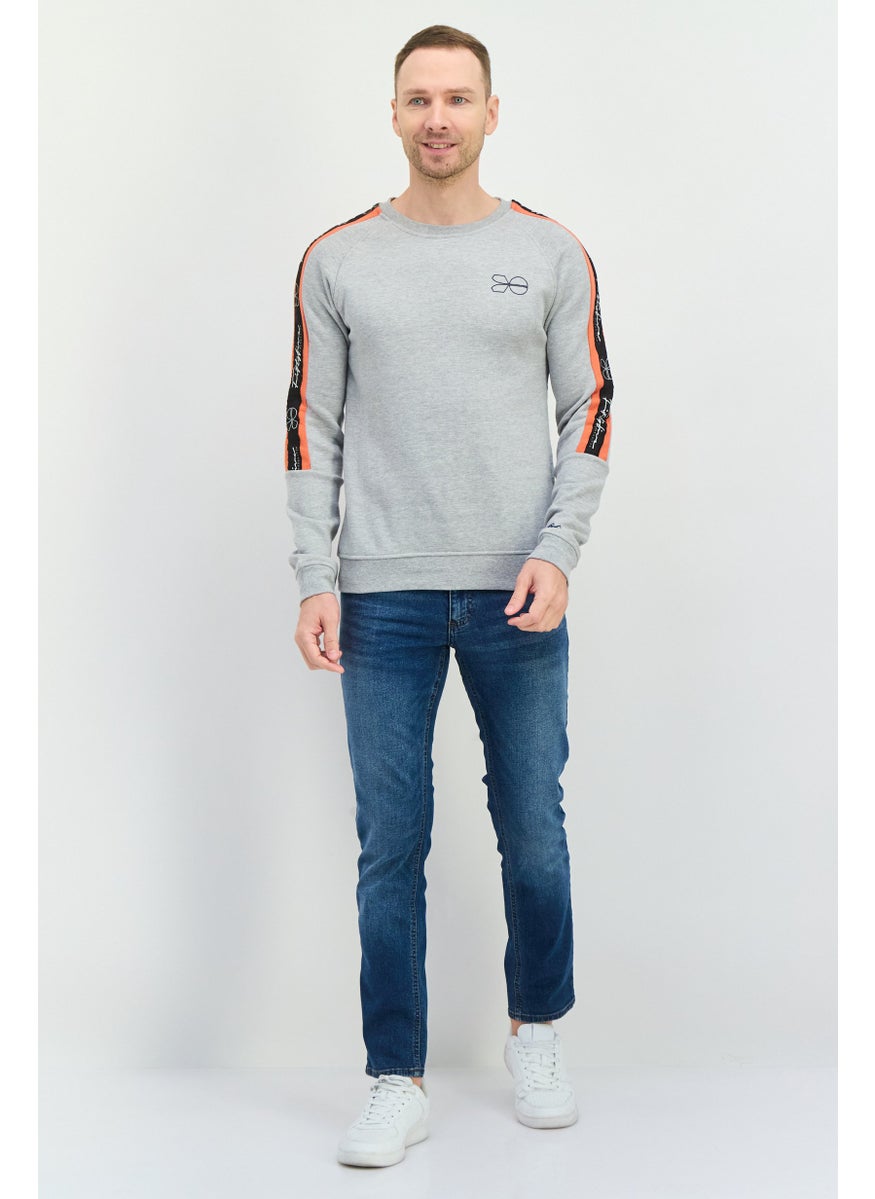 CROSSHATCH Men Crew Neck Brand Logo Long Sleeves Sweatshirt, Grey  - Image 4